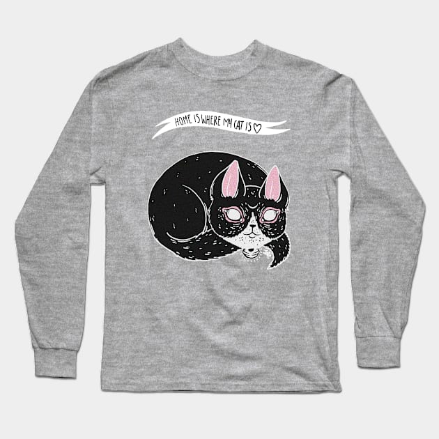 Home is where my cat is Long Sleeve T-Shirt by lOll3